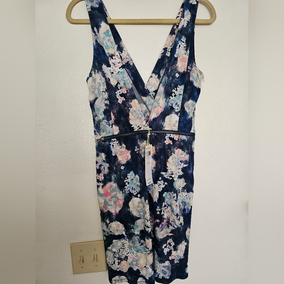 BCBGGENERATION Blue night mult size 6  dress - Picture 4 of 8